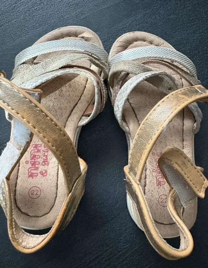 Sandale taille 22 - photo numéro 3