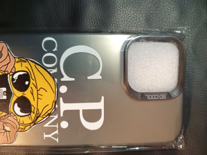 Coque cp company grise ip16 pro max - photo numéro 2