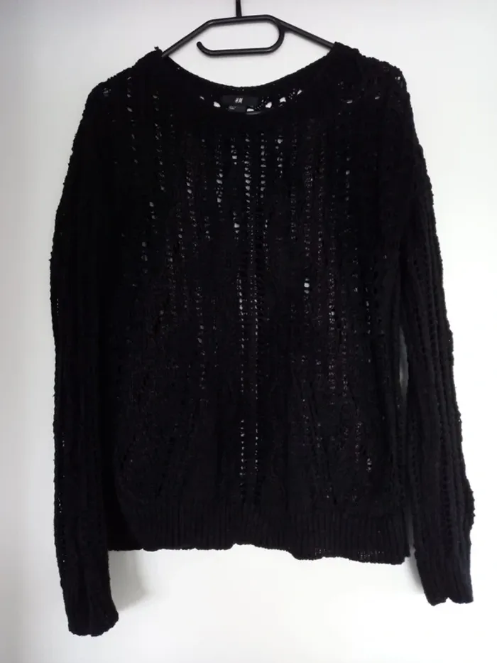 Pull noir ajouré H&M - photo numéro 2