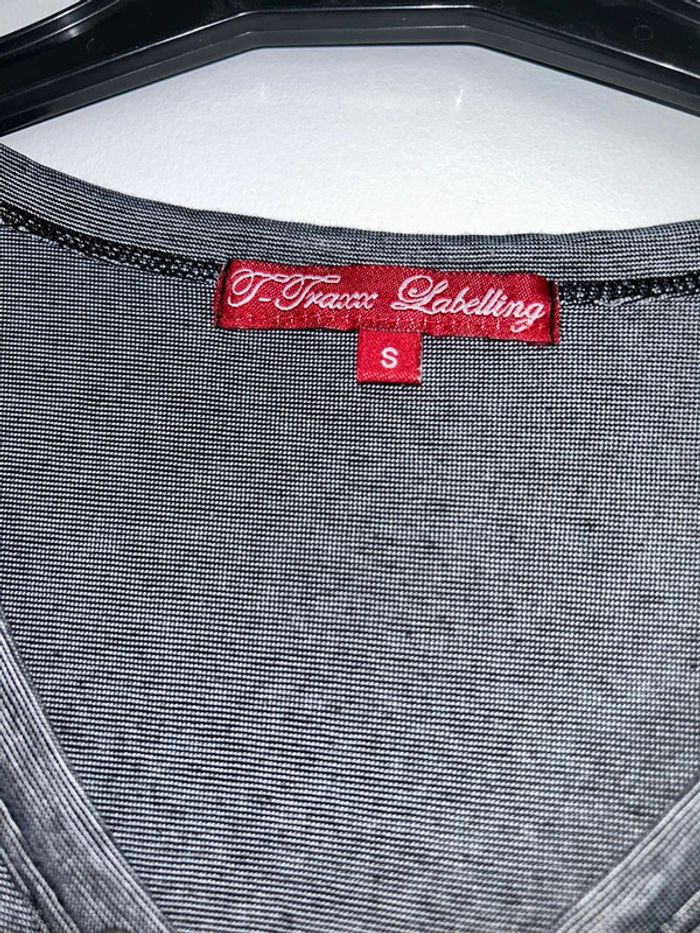 Tee shirt S - photo numéro 2