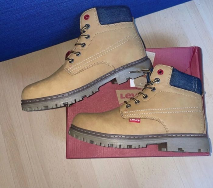 Chaussure boots homme Levi’s camel neuves - photo numéro 4