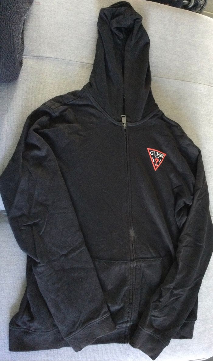 Pull à capuche - photo numéro 1