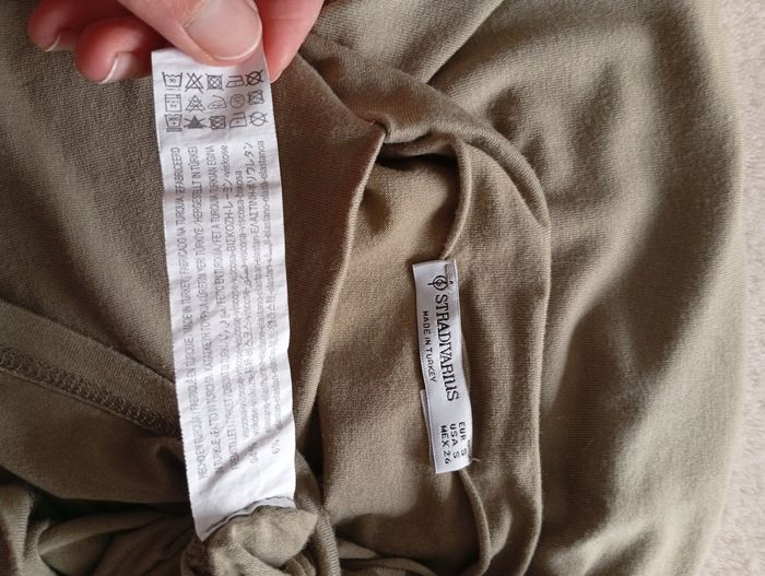 Haut sans manches. Stradivarius 36 - photo numéro 7