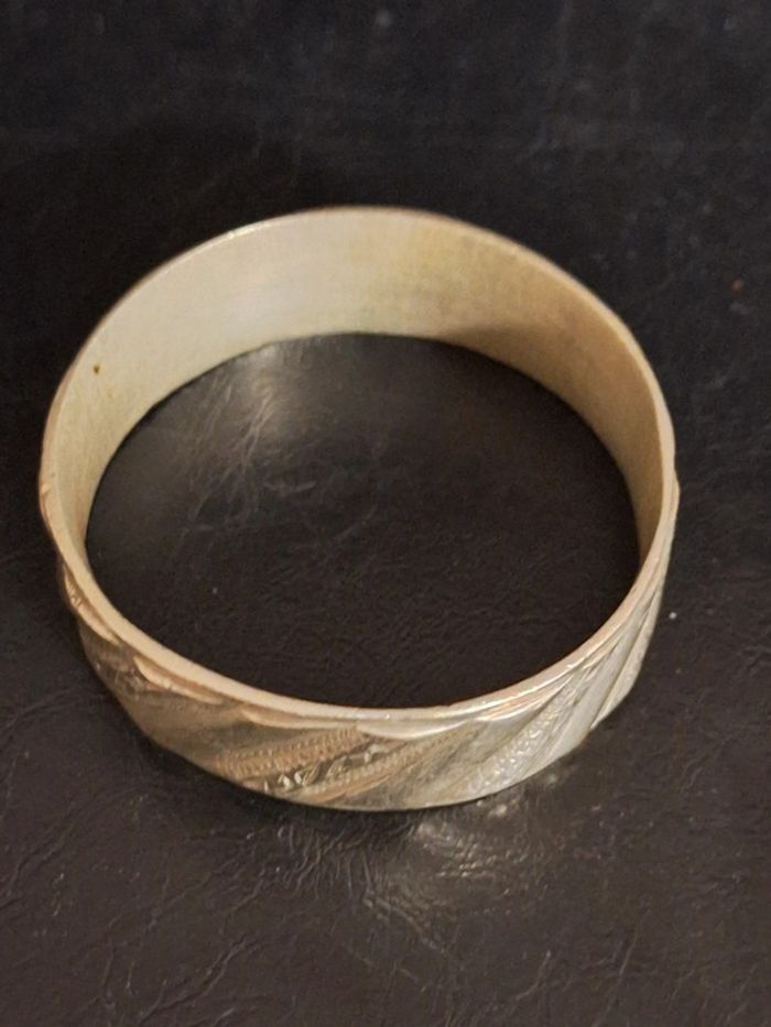 Ancien bracelet jonc en métal argenté beraber touareg - photo numéro 3
