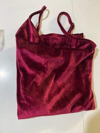 Robe à bretelles bordeaux velours avec fente sur côté taille S