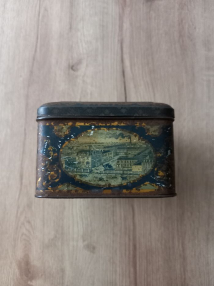 Boite en métal ancienne " Debray " - photo numéro 5