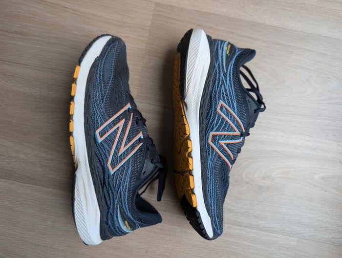 Chaussures running New Balance fresh foam 860 v12 - photo numéro 4