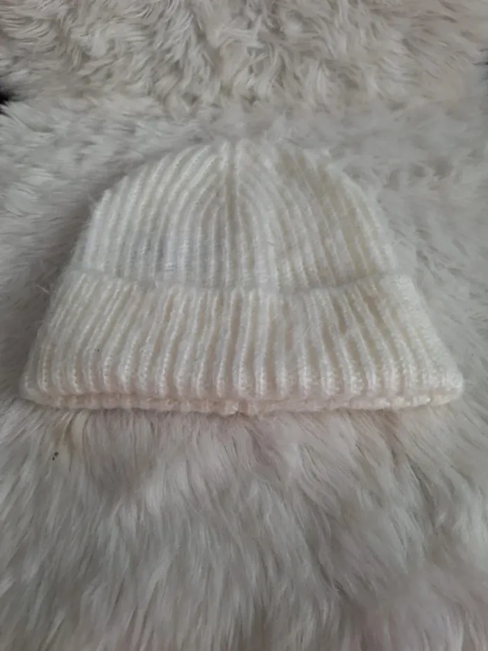 Bonnet neuf TU - photo numéro 2