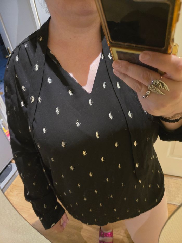 Blouse noire/dorée à lavallière T.44/46 Kiabi - photo numéro 9