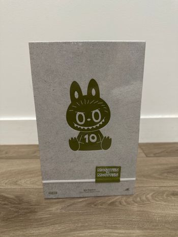 Labubu 10 years anniversary édition limitée 10 ans