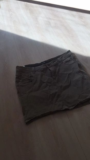 Mini jupe neuve