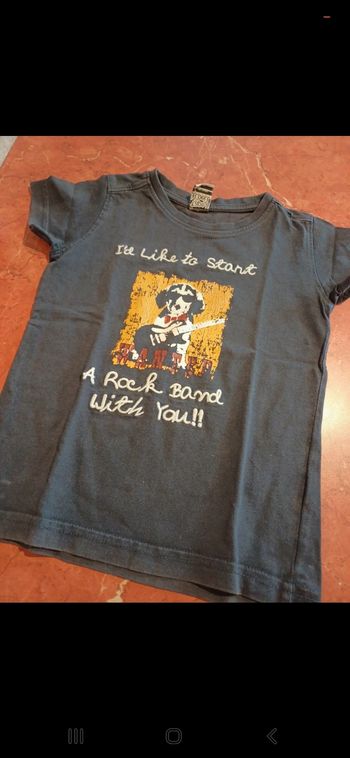 T.shirt garçon taille 24 mois