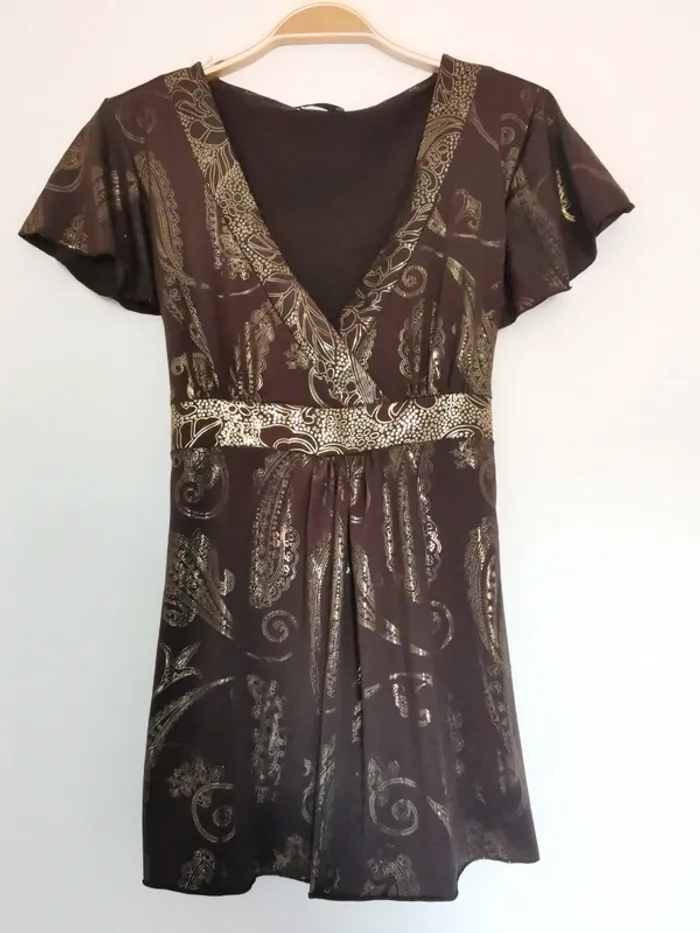 Blouse marron dorée