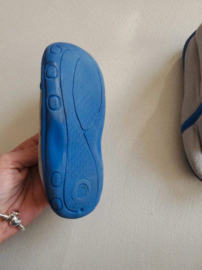 Chaussons t26 - photo numéro 2
