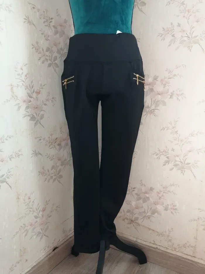 Pantalon legging élastique noir avec fermetures et poches / needfeel / (L) - photo numéro 2