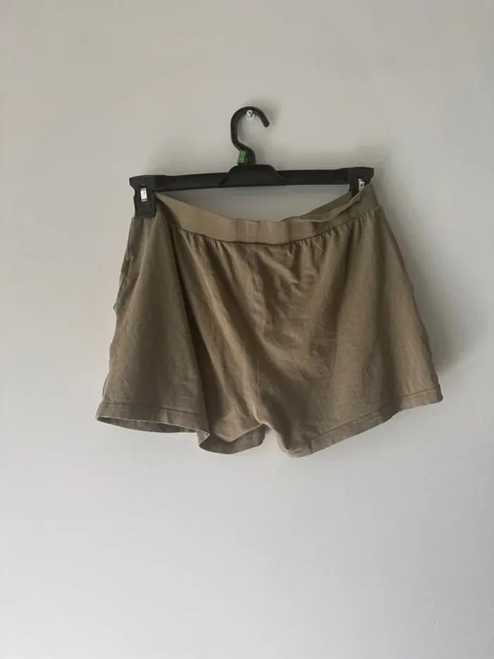 🩳 short vert kaki - femme - tissaia basics - taille 42/44 - bon état - photo numéro 6
