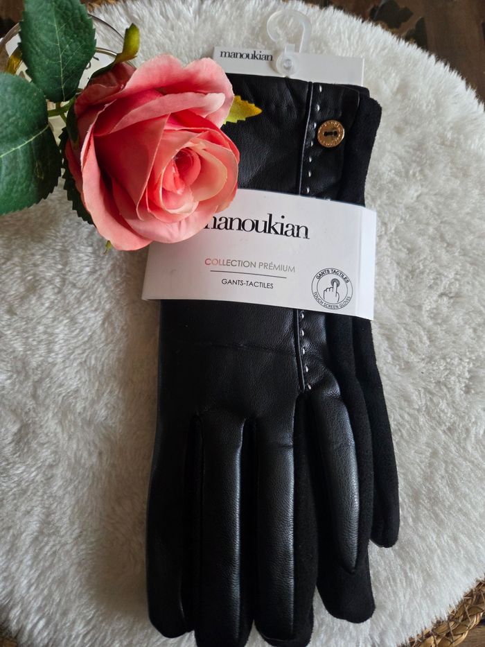 Gants tactiles neufs Manoukian