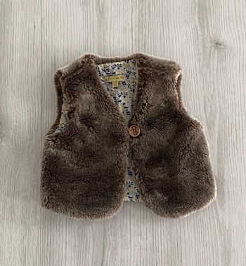 Veste fausse fourrure 6 mois grains de blé