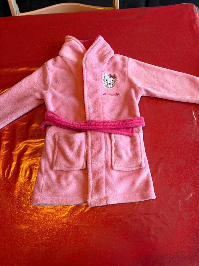 Lot nuit: Peignoir charmkitty hello Kitty + pantalon pyjama 4 ans - photo numéro 2