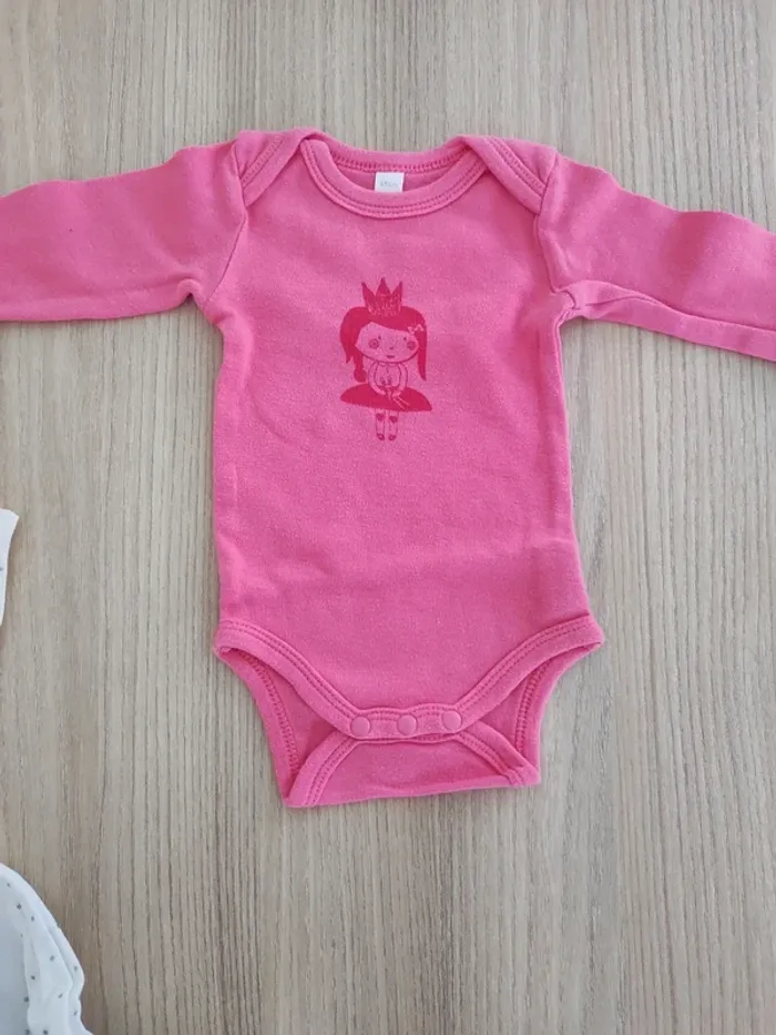 Lot 6 bodies 1 mois - photo numéro 7