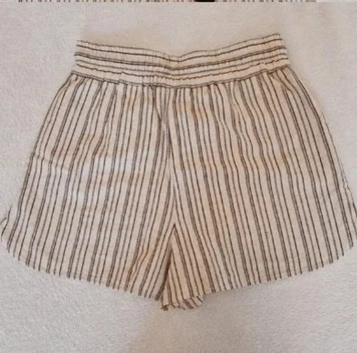 Short rayé T36 - Zara - photo numéro 2
