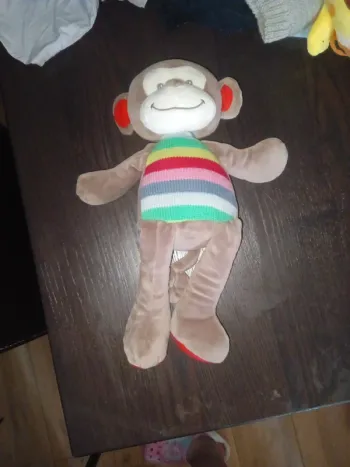 Peluche singe douce