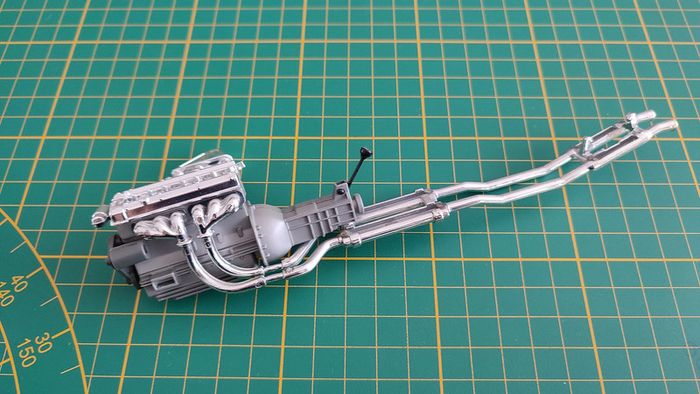 Moteur pièce détachée miniature Bburago Burago Jaguar type E 1961 1/18 1/18e 1/18ème #C35 - photo numéro 2