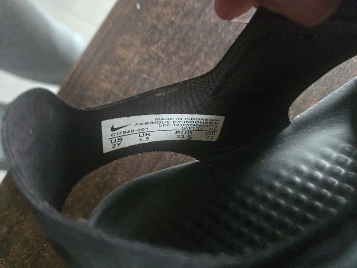 Sandale jordan flare ps noir Taille 33,5 - photo numéro 4