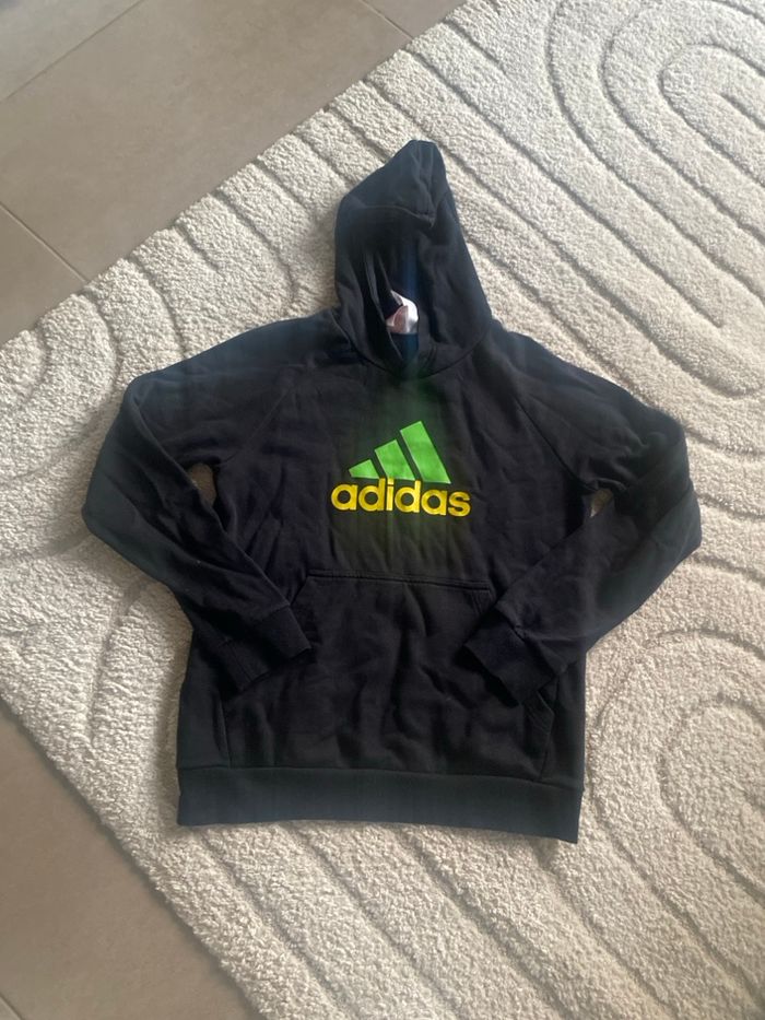 pull capuche adidas
