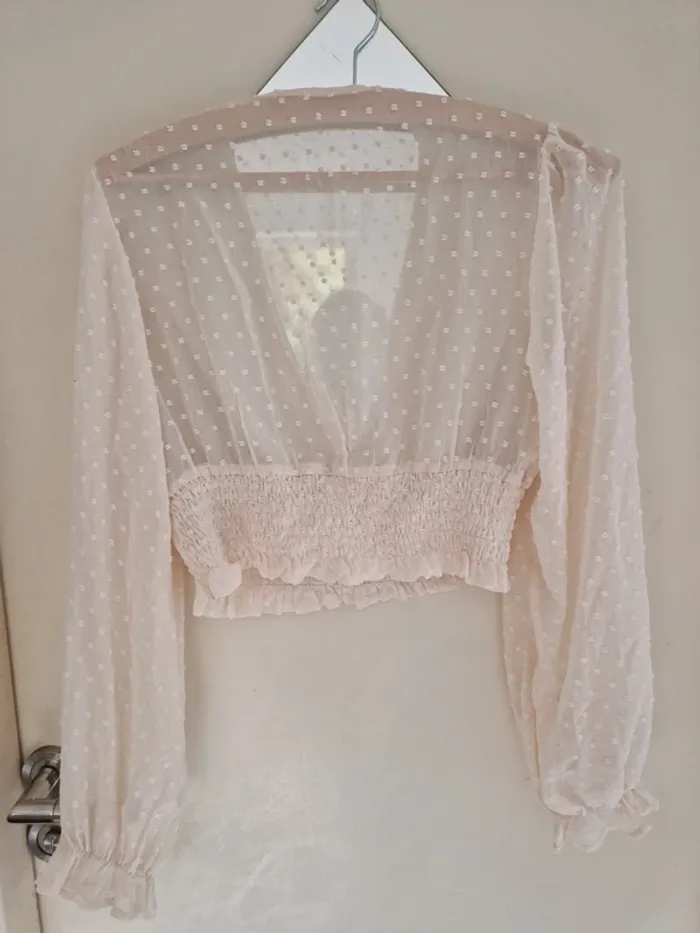 Blouse beige courte froncée taille M - photo numéro 2