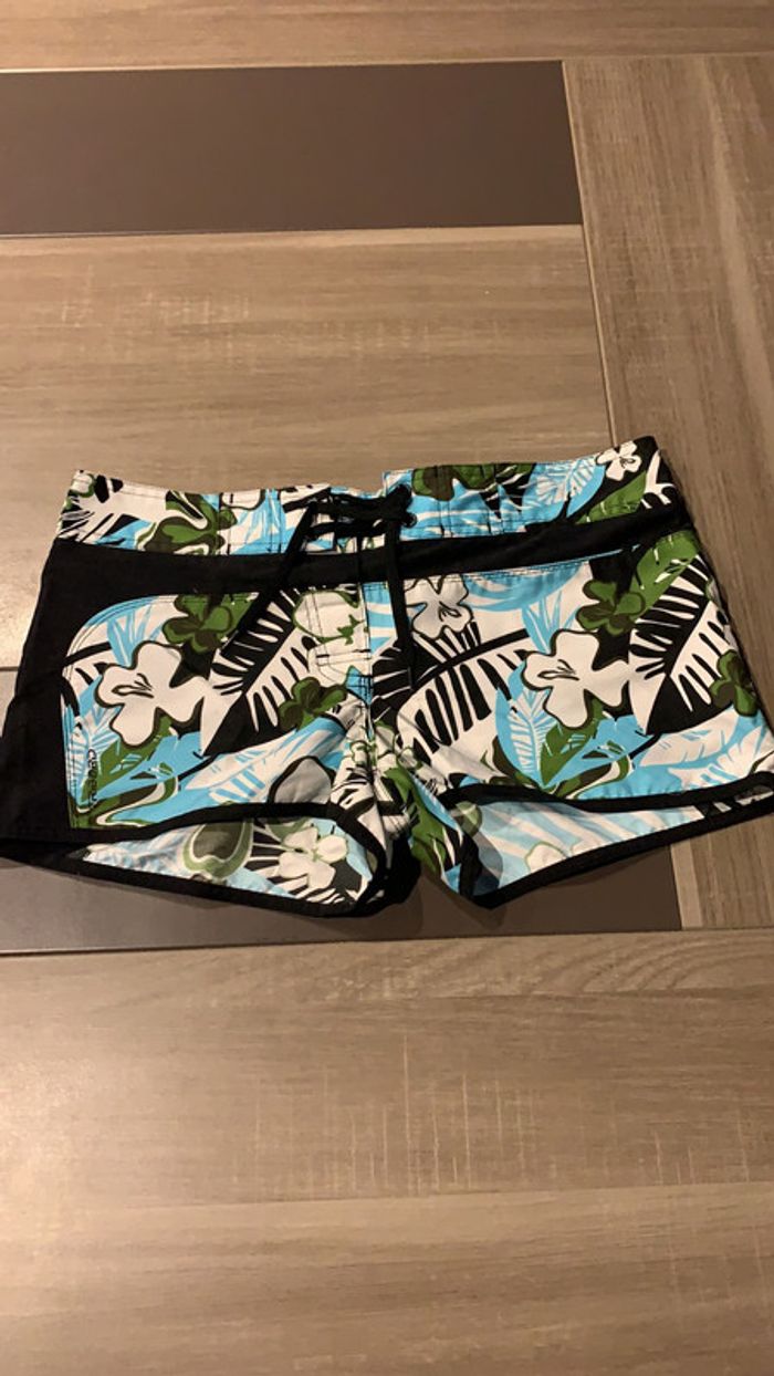 Short Tribord bleu et noir