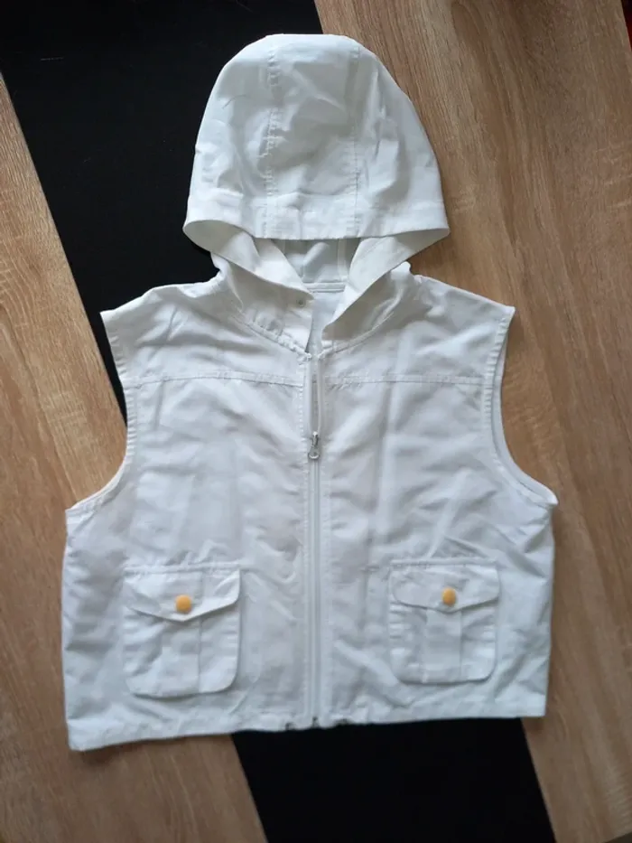 Haut blanc sans manches - photo numéro 8