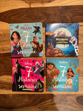 4 livres 7 Histoires pour la semaine Disney