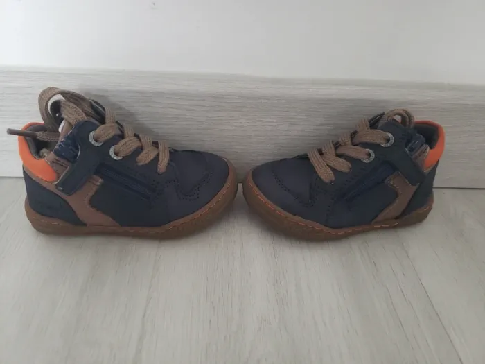 Chaussures kickers joujou taille 19 - photo numéro 3