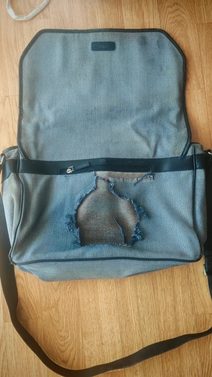 Besace Lancaster en toile - à réparer - photo numéro 3