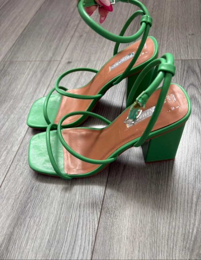 Talons vert