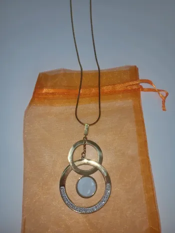 Long collier sautoir en acier inoxydable doré