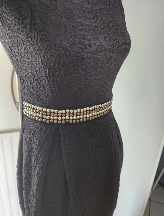 Petite robe noire (PRN) texturée, chic et moderne, T. 1 (équiv. S/M) - photo numéro 3