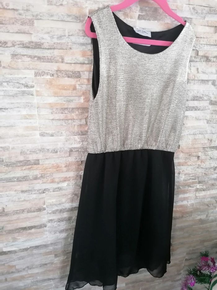 Robe fille taille 10ans - photo numéro 9