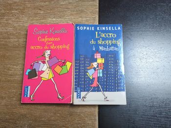 Livres lot accro au shopping Manhattan et confessions kinsella