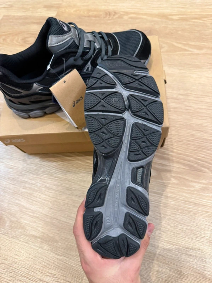 Asics GEL-NYC Taille 42 - photo numéro 5