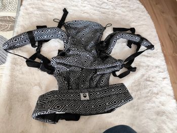 Porte bébé ergonomique mixte little frog 0-24 mois