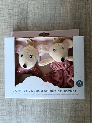 Coffret doudou souris et hochet -ostaria les minis-
