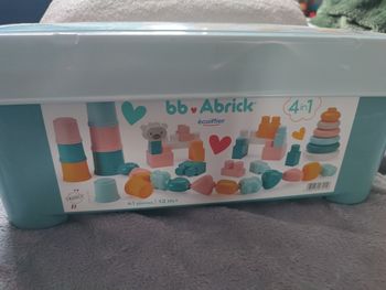 Jeux d'éveil avec plusieurs fonctionnalites