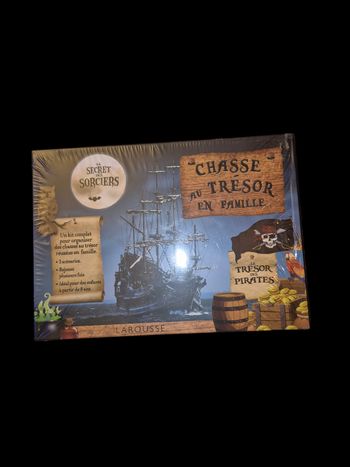 Chasse au trésor pirates & sorciers - Le Secret des Sorciers - Larousse