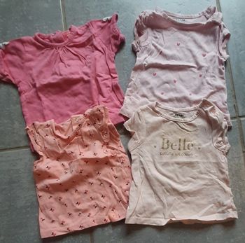 Lot 4 tee shirt mc fille kiabi 3 mois