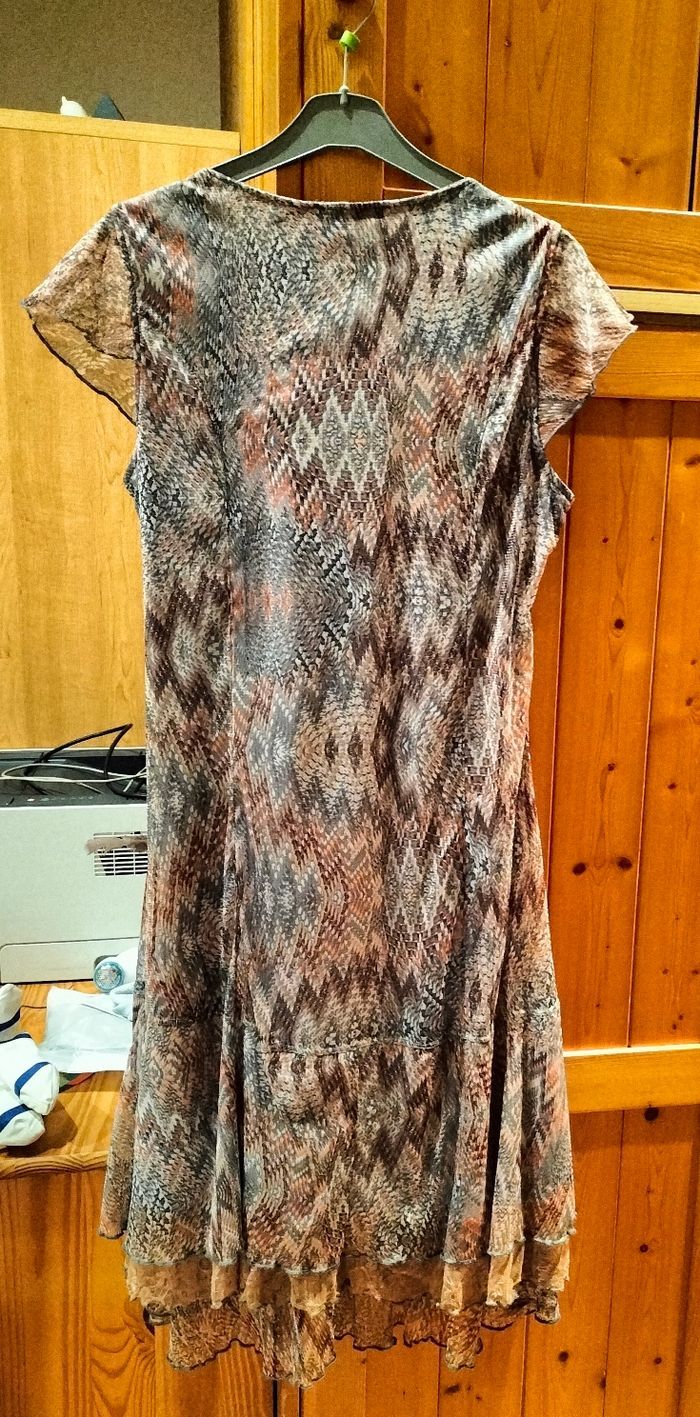 Robe gris rose Armand Thiery taille 42 - photo numéro 2