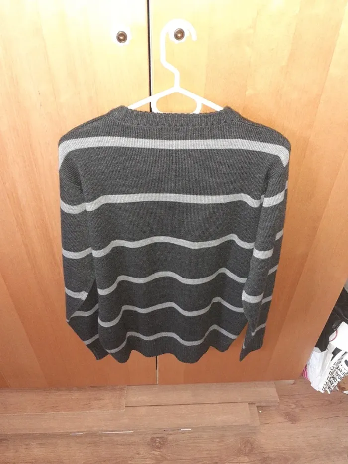 Pull à rayures - photo numéro 2