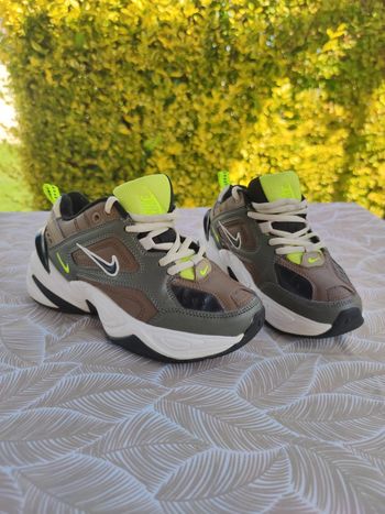 Nikes M2K Tekno