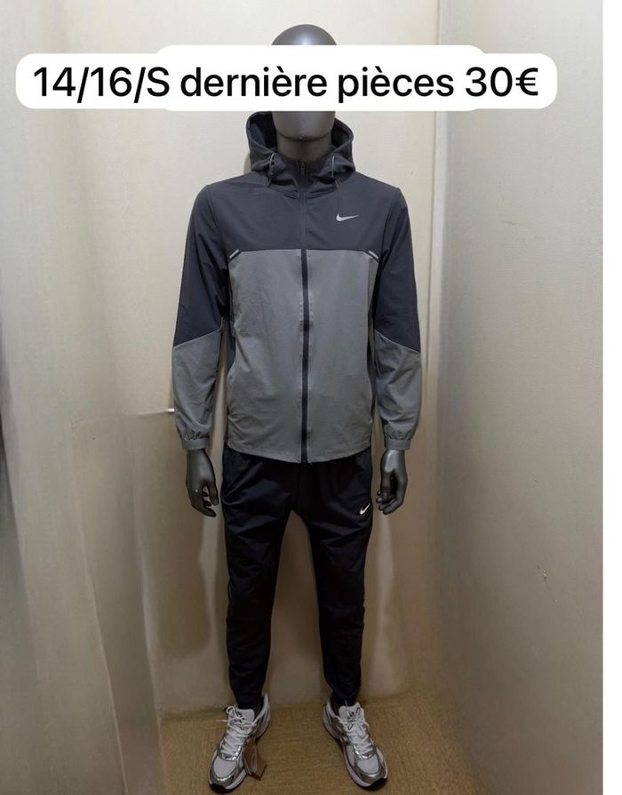 Deux tenu - photo numéro 2